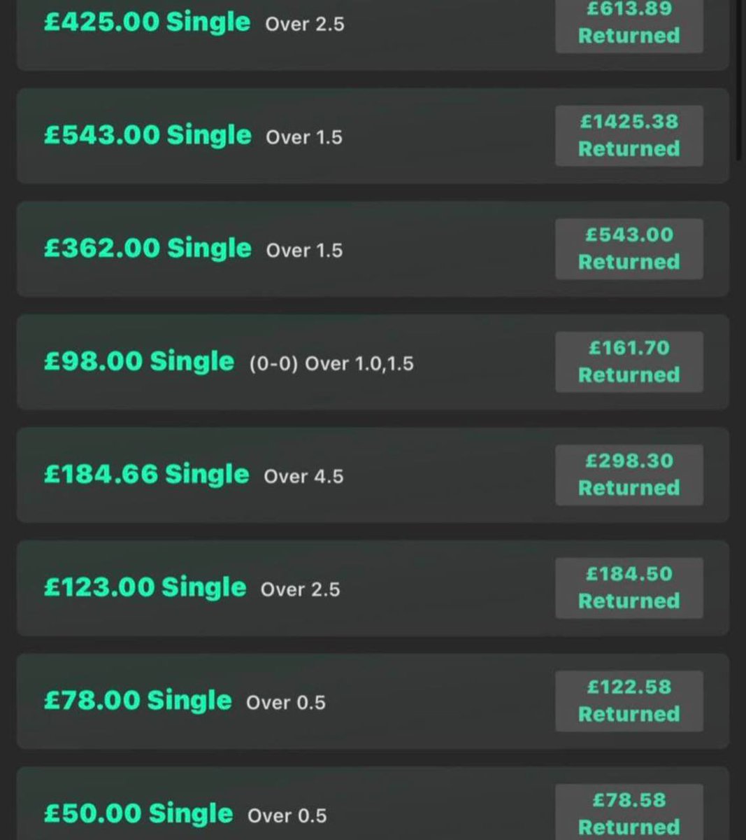 fun horse tweet media