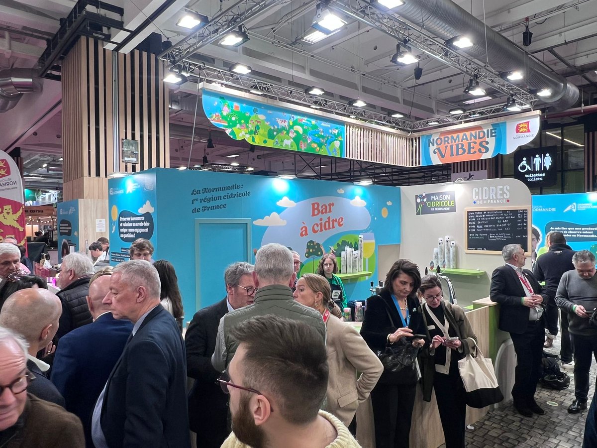 SaveursDeNdie's tweet photo. Retour sur l’inauguration du Pavillon Normandie Vibes au @Salondelagri 🌿

Pour le découvrir et venir nous rencontrer, rendez-vous à Paris - Porte de Versailles, Hall 7.2, stand Saveurs de Normandie J 091 📍

@RegionNormandie 

#saveursdenormandie #SIA2025 #preuvedebonsens https://t.co/NK9dTeRU3y