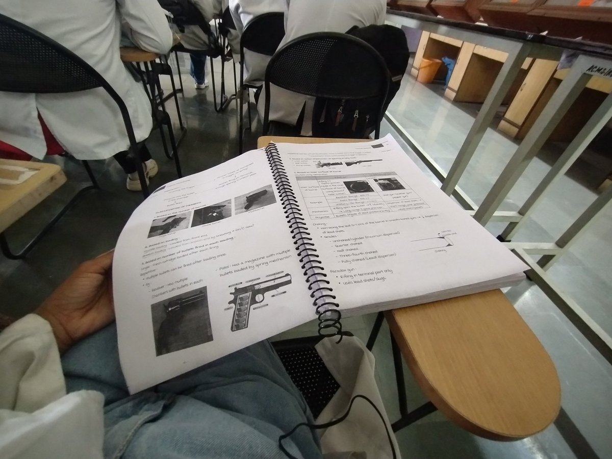 Yeh sab kyun pdh rhi hu me😭