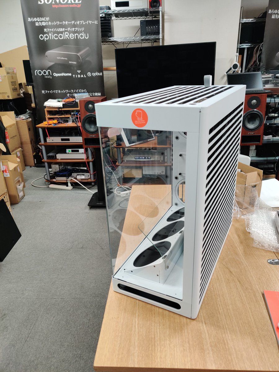 HAVN 曲面ガラスピラーレスケース HAVN HS 420 VGPU Edition 入荷しました。 ホワイトモデル展示中です。 HAVN ...