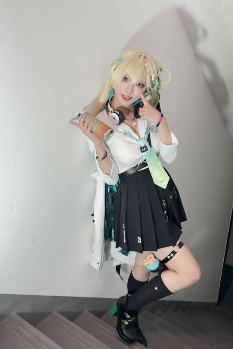 ningyo_cos's tweet photo. #鸣潮 #WutheringWaves #Lynae 
Lynae  with motorbike~！ https://t.co/jxC3KqEyYz
