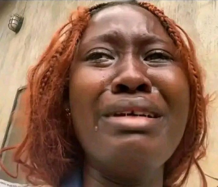 15 Invigilators inside exam hall ke, for 2 units course?🫪