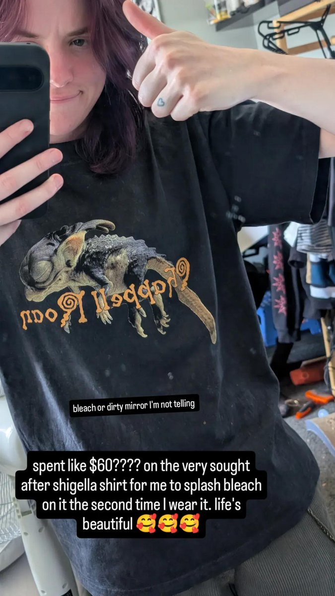 Skeleton_eyes_'s tweet photo. me posting this on my Instagram story and my girlfriend immediately going oh u can have mine if it's bothering you y'all mind if I SOB https://t.co/BFnKL3yHN0