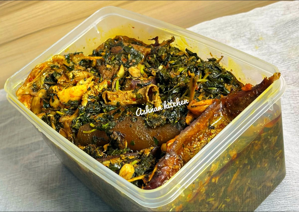 Ashnan_glam's tweet image. We deliver this bowl of delicious soups
#VegetableSoup 
#Okrosoup
#Eforirosoup 
Ps: Thank for choosing Ashnan kitchen 😍