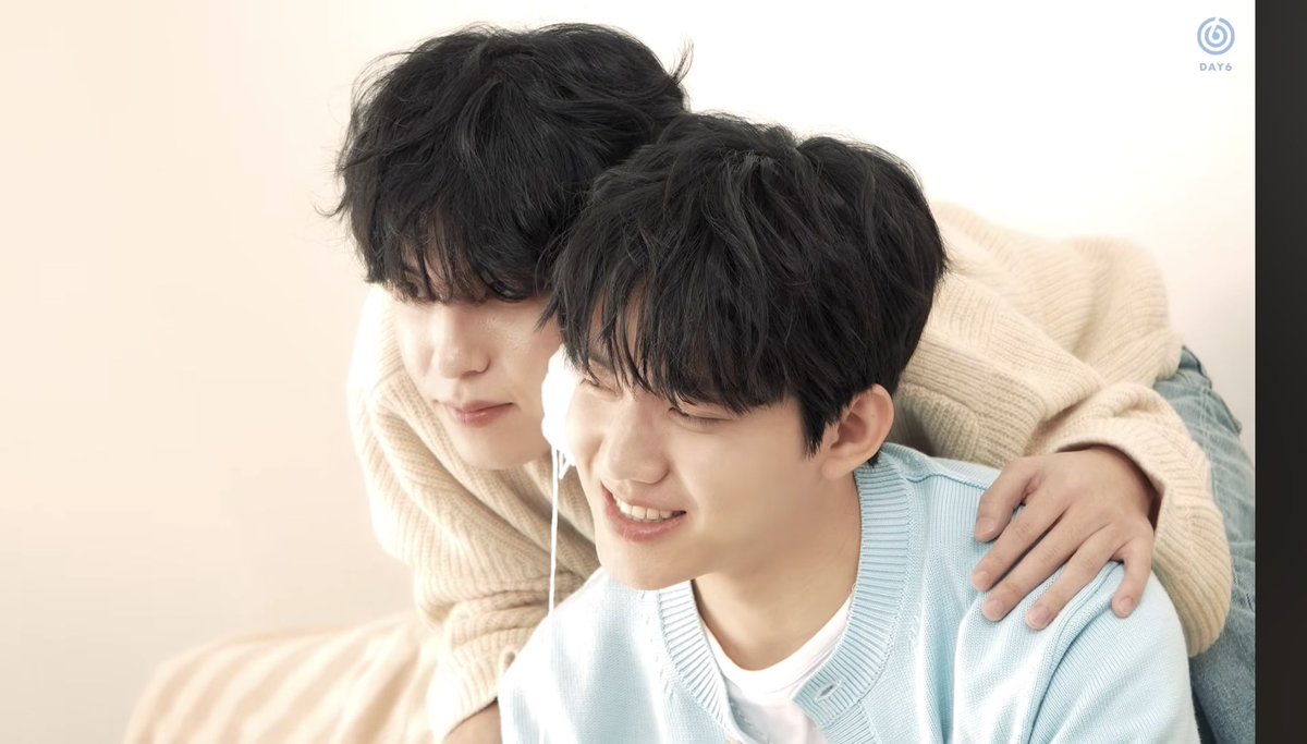 (ผีในห้องลองผลักสักทีดิ้)