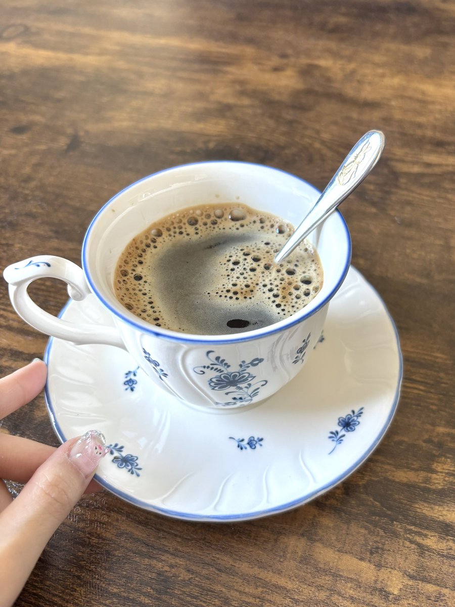 __hamupipi's tweet photo. ☕️メガ割必見☕️

最近ダイエットで毎朝飲んでるソーリーノットコーヒー☕️🤍

中でもマイルドはコーヒーが苦手な方でも続けやすい、香ばしくやさしい麦茶風味になっていてオススメ！

体脂肪低減および脂肪酸燃焼を助ける代謝サポートをしてくれるので重宝しています🥹✨✨
#PR https://t.co/hpQHEpUx0B