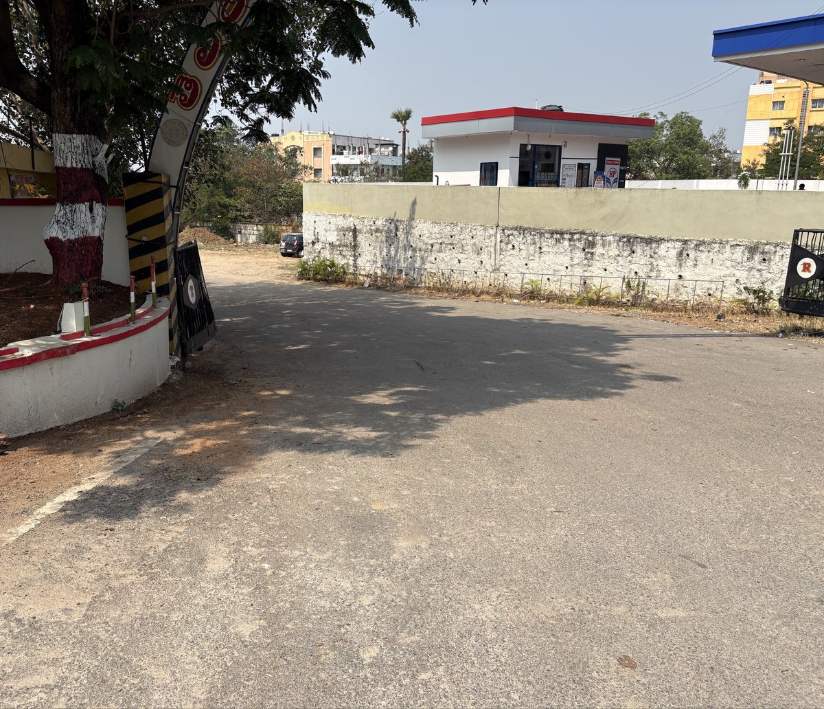OfficerC1869's tweet photo. Day 8 of swachhata pakhwada 
Conducting Cleanliness drive at TGSRTC Rjendranagar Bust stand Hyderabad . https://t.co/THwFLtAN7J