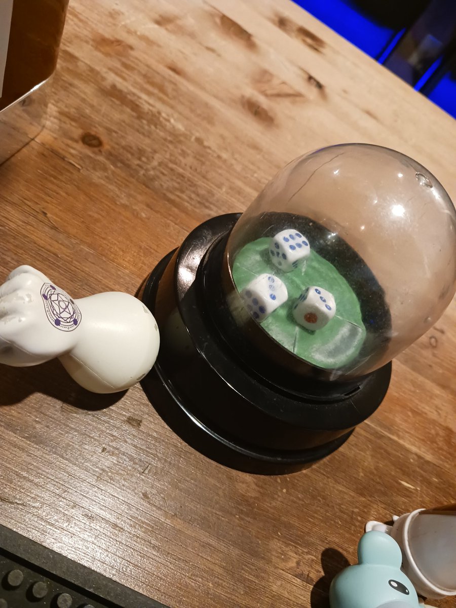 先日は
ロフツー🗝️での
BIRTHDAY&amp;出勤1年

ありがとうございました！！！

2年目もよろしくお願いします！

今年の目標は
集客1本です！！！