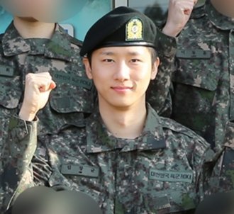 The official military website has updated the official photos included changkyun! 11th company, 1st platoon, 1st squad 🪖 hehe he looks at his smile!!