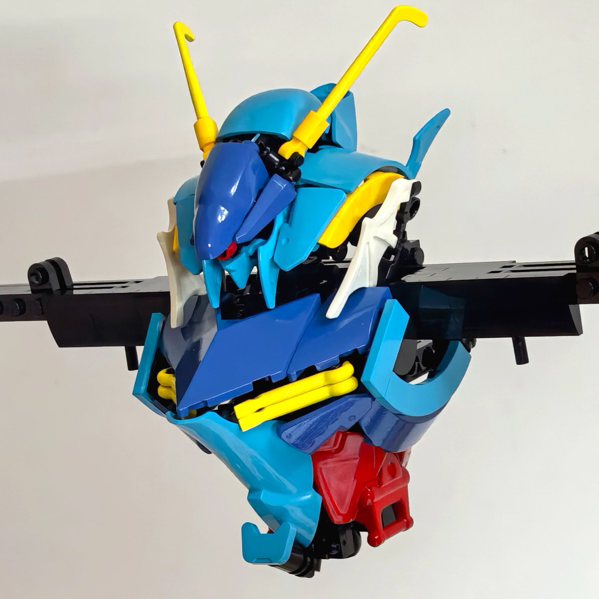 Smile Leo tweet media