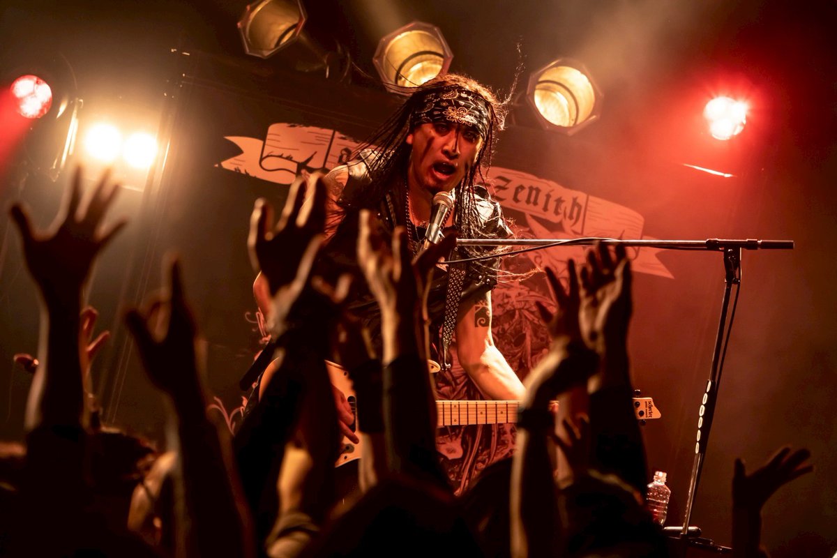 冠徹弥(THE冠) tweet media