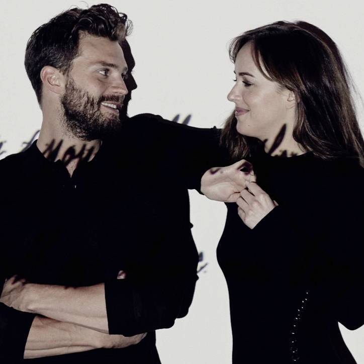 50ShadesFeed's tweet photo. Happy Hump Day Greysessed Girls ❣️

#JamieDornan #DakotaJohnson #fiftyshades https://t.co/LkRBD4djiR