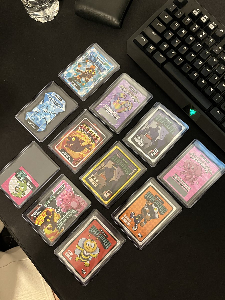 VeeVault tweet media