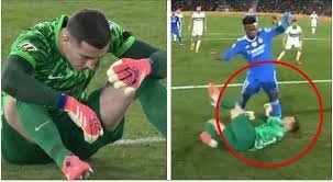 "Regla 12 cuando a mí me salga de las pelotas y siempre que sea perjudicar al pequeño, porque somos malos y prepotentes".