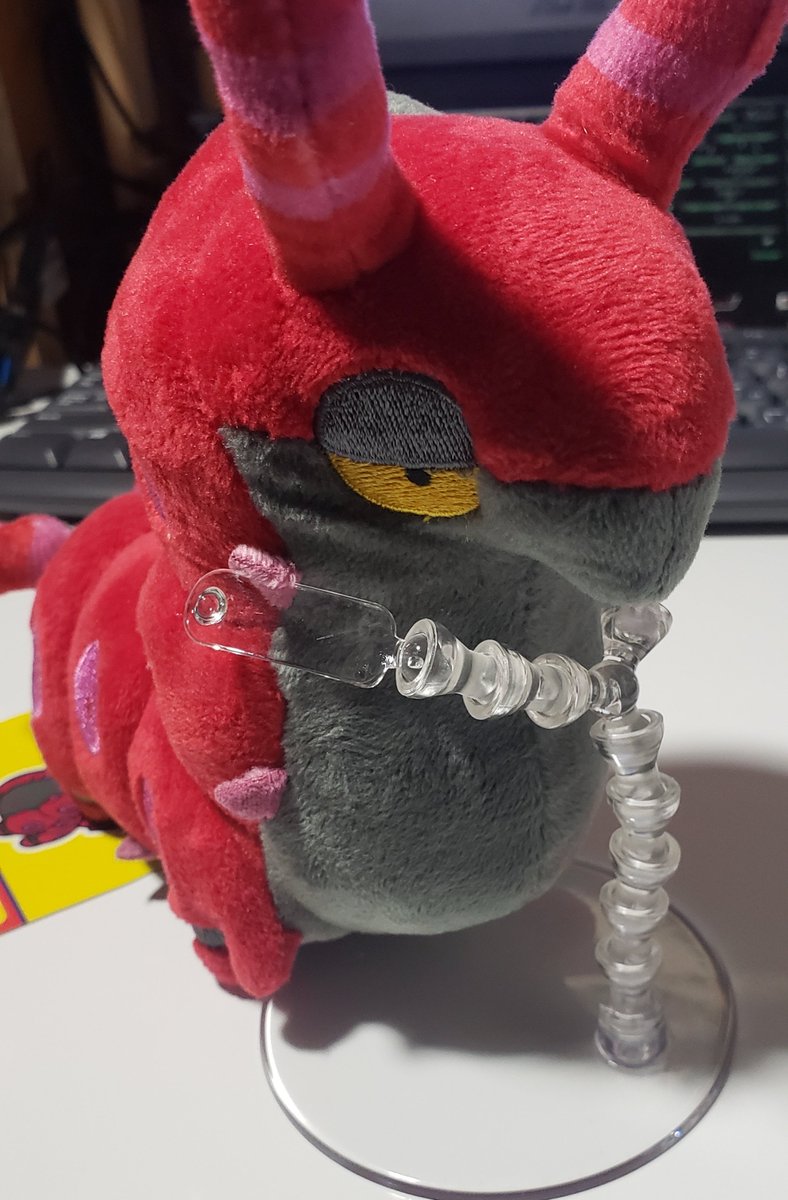 自立しないなら箱につめてたペンドラーちゃんを、こう