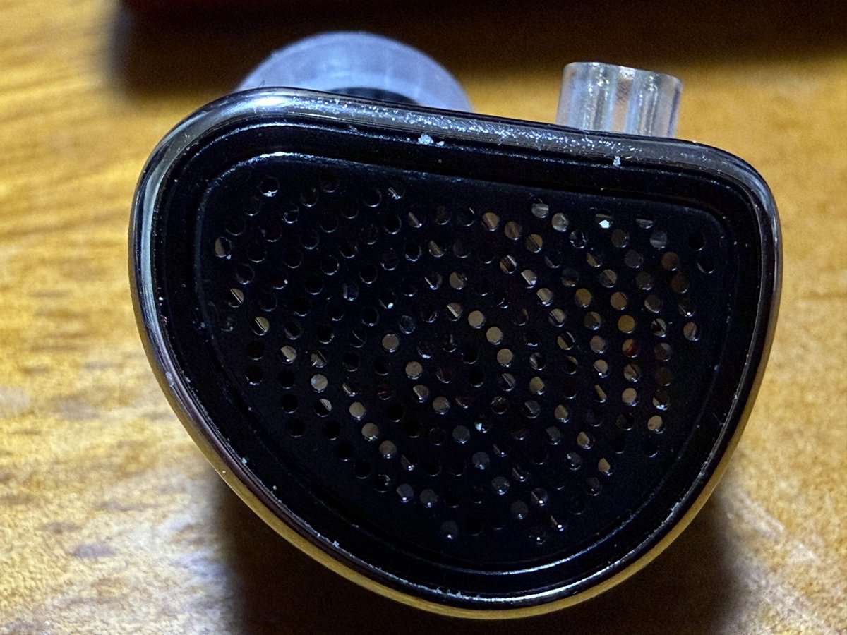 フィックス tweet media