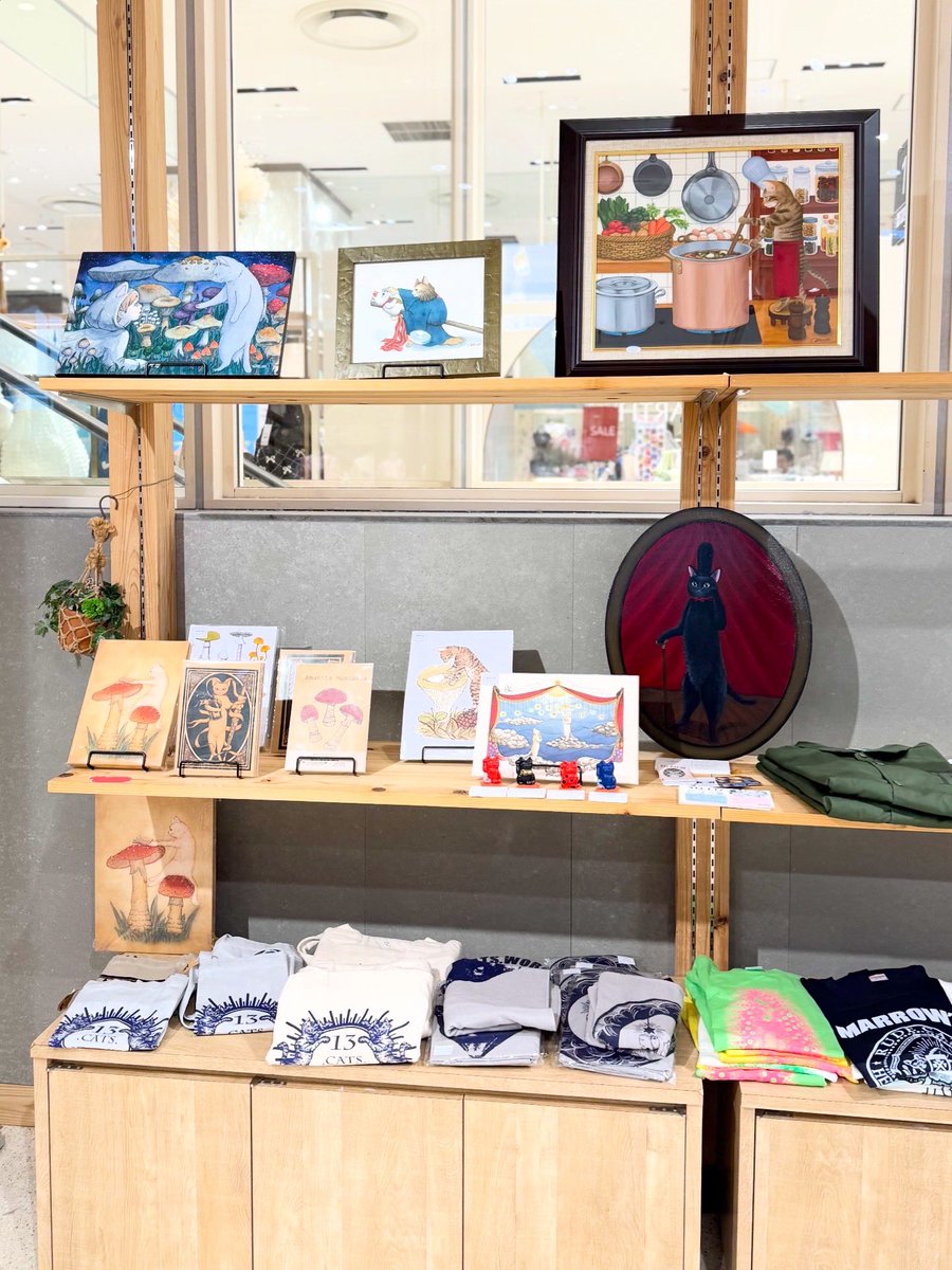 13.CATS.WORKS tweet media
