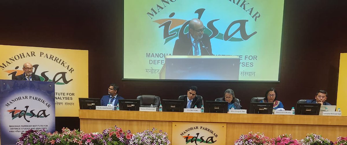 IDSAIndia's tweet image. Prof Sanjay Chaturvedi, Vice President &amp;amp; Dean, Faculty of International Studies (FIS) @SouthAsianUni is speaking on “Indian Ocean Regionalism at a Crossroads: IORA, Interregnum, and the Anthropocene” at the 16th South Asia Conference. #SAC2026 #IndianOcean #Regionalism #IORA