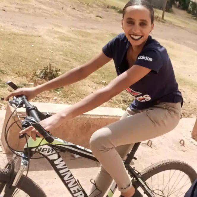 hagerawiDihnet's tweet photo. መንእሰይ ኤርትራ ኩሉ እዩ ዝኸውን 
ሳሊና የማነ ዋዕሮ ዋርሲት ፡ኦሎምፒኻዊት ተቀዳዳሚት ብሽኽሌታ ከም ኩሉ መንእሰይ ኤርትራ ከኣ ንእንተታት ቅርብቲ ወራሲት ሕድሪ ወተሃደር#Eritrea #Asmara #EDF #SAWA #Shaebia #Warsay #Mendelay https://t.co/VJ9vxY6gF8