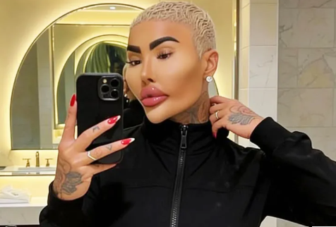 Le Parisien tweet media