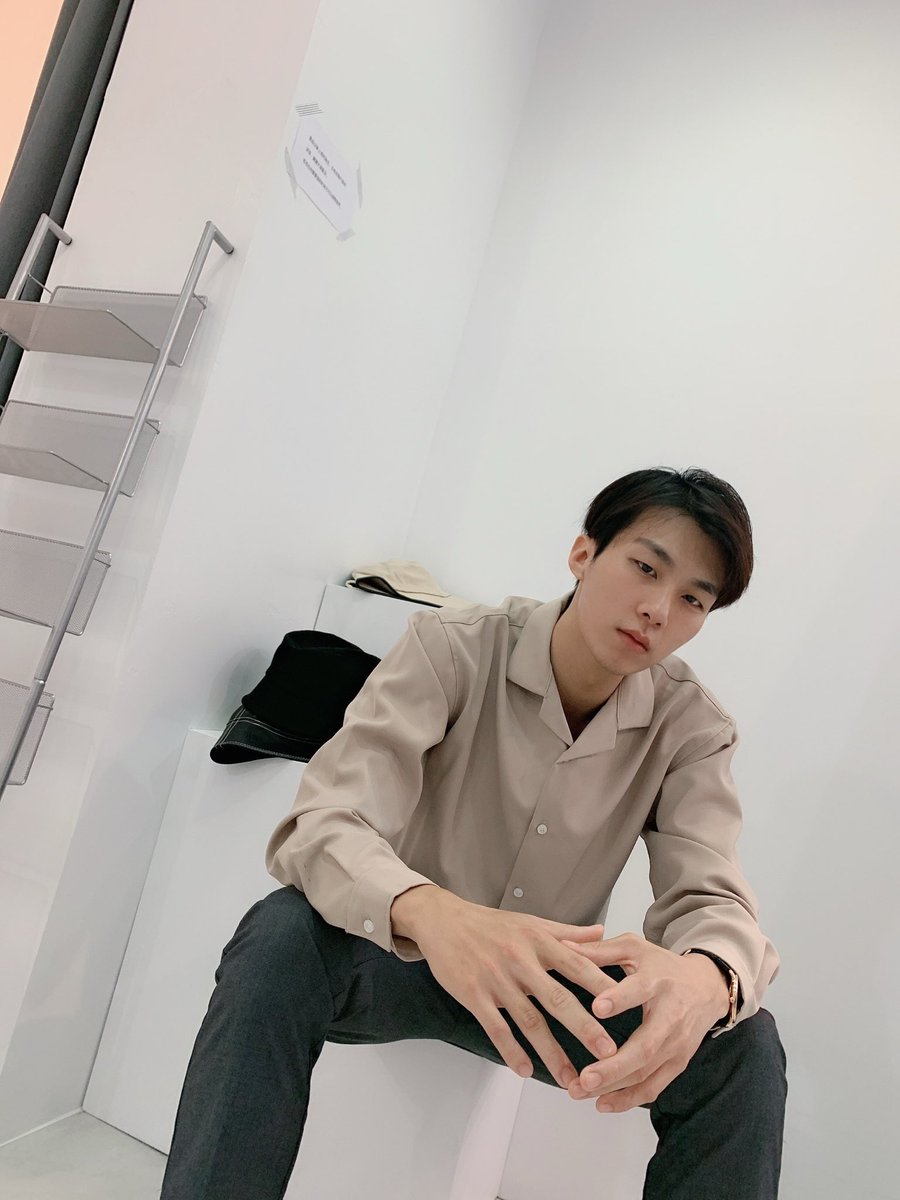 𝑺𝒊 𝑪𝒉𝒆𝒏 . 斯辰。 .ོ tweet media