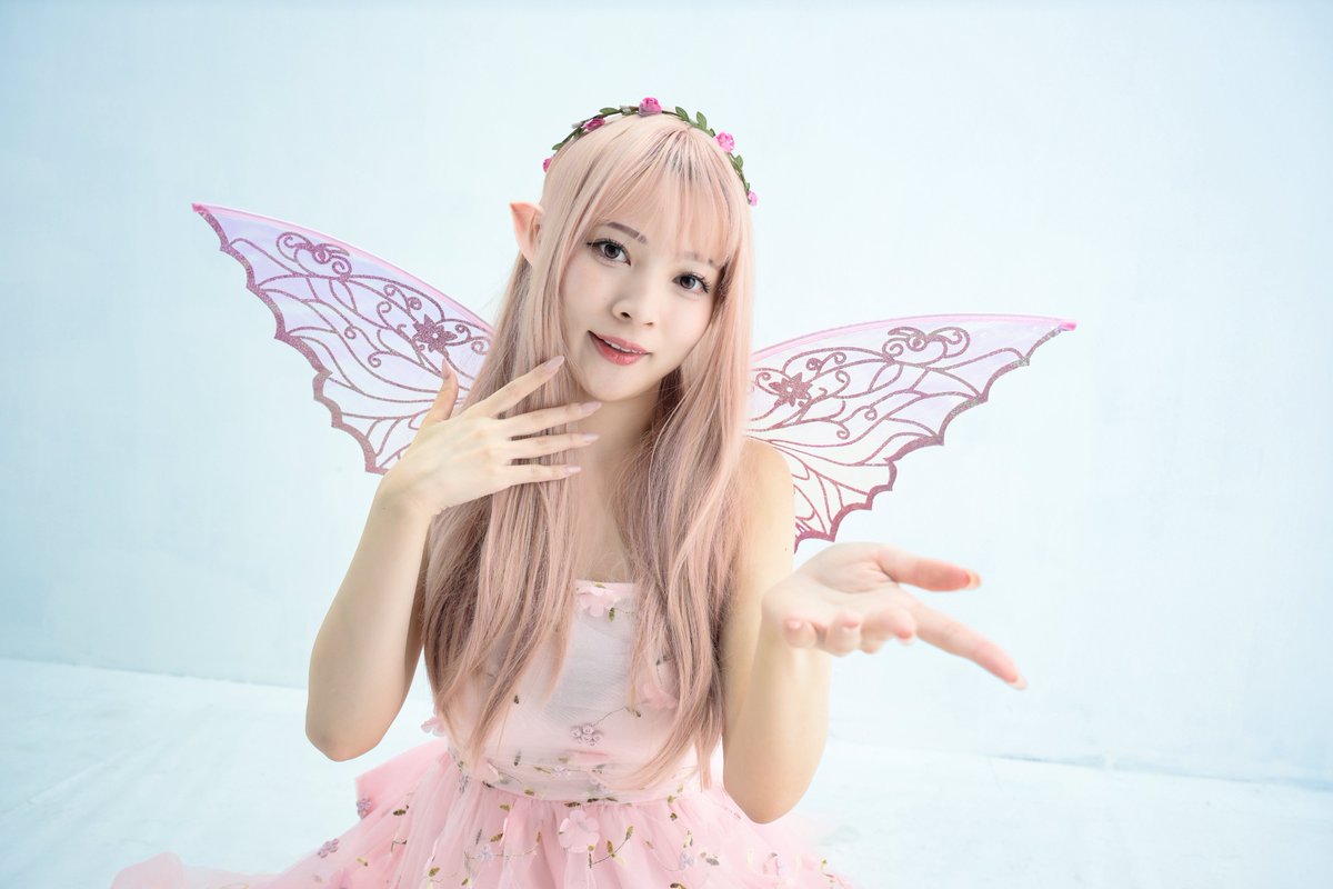 SIMCA_2525's tweet image. 1回の撮影で3変化。
大人ドレス、KPOPアイドル風、妖精。
振り幅楽しすぎた🫶
どの私が好き？

📸 Yukimura さん @yukimuraphoto 

studio @GiveCos_yotsuya 

#YuKimuraCosPhoto
 #SIMCA  #SIMCAシムカ  #コスプレ  #cosplay 
 #創作コスプレ  #よつやべーす