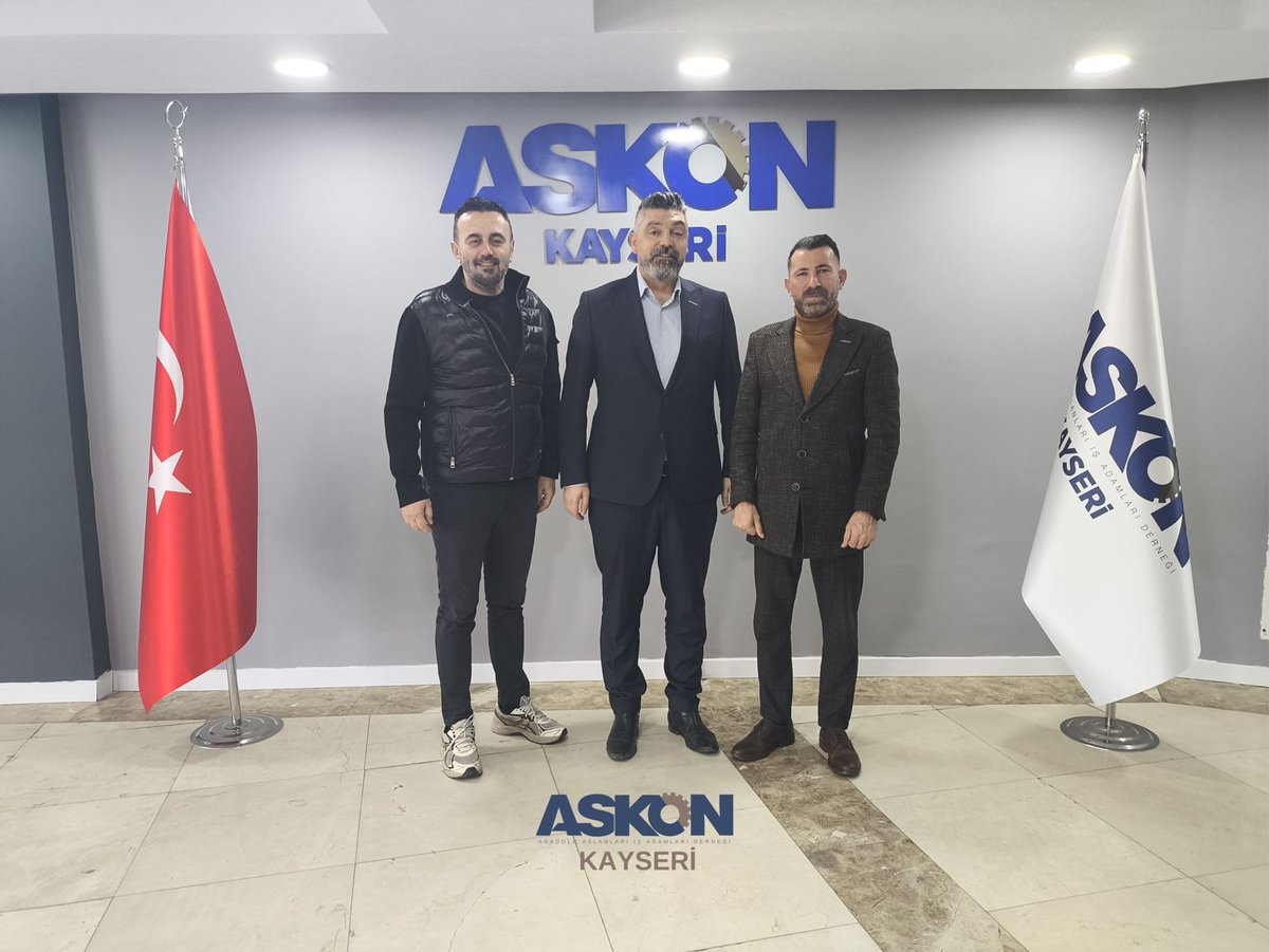 kayseriaskon's tweet photo. Kapris Park Yönetim Kurulu Başkanı ve Melikgazi Kayseri Basketbol Sportif Direktörü Ahmet Bozbey derneğimizi ziyaret etti.
Gerçekleştirilen ziyarette Şube Başkanımız İlker Barlı’ya Yönetim Kurulu Üyemiz Serkan Derebaşı eşlik etti.
#ASKON #Kayseri #Kapris https://t.co/n4bXZy8jiJ