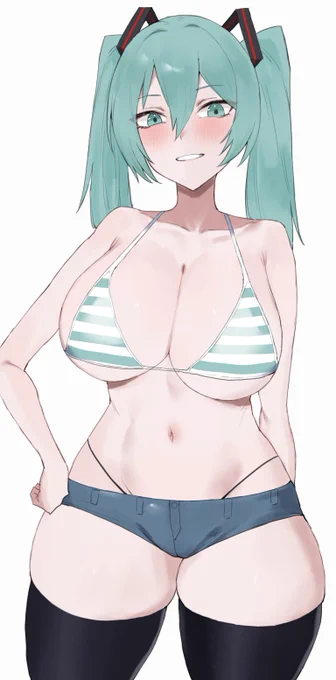 ショートパンツミク