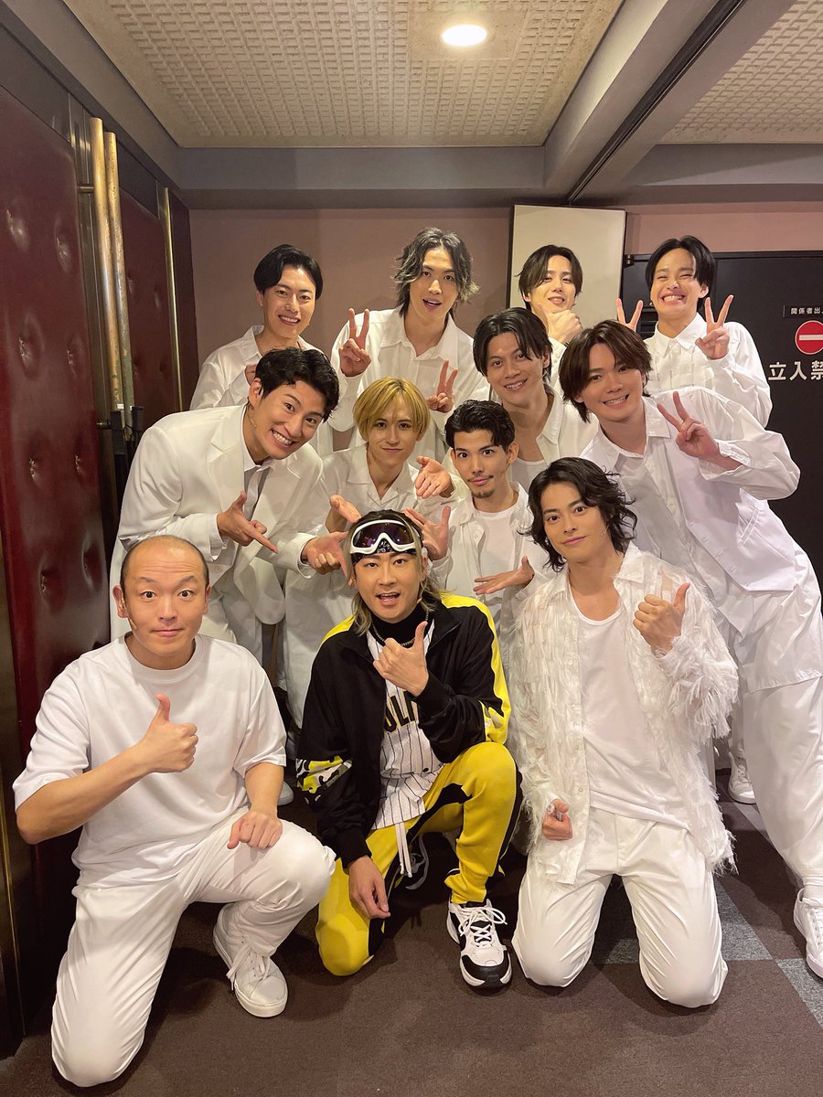 dapump_tomo's tweet photo. Showとコント本番ありがとうございました😊

素敵なメンバーと楽しい時間でした！ https://t.co/dHpXxOEk9w