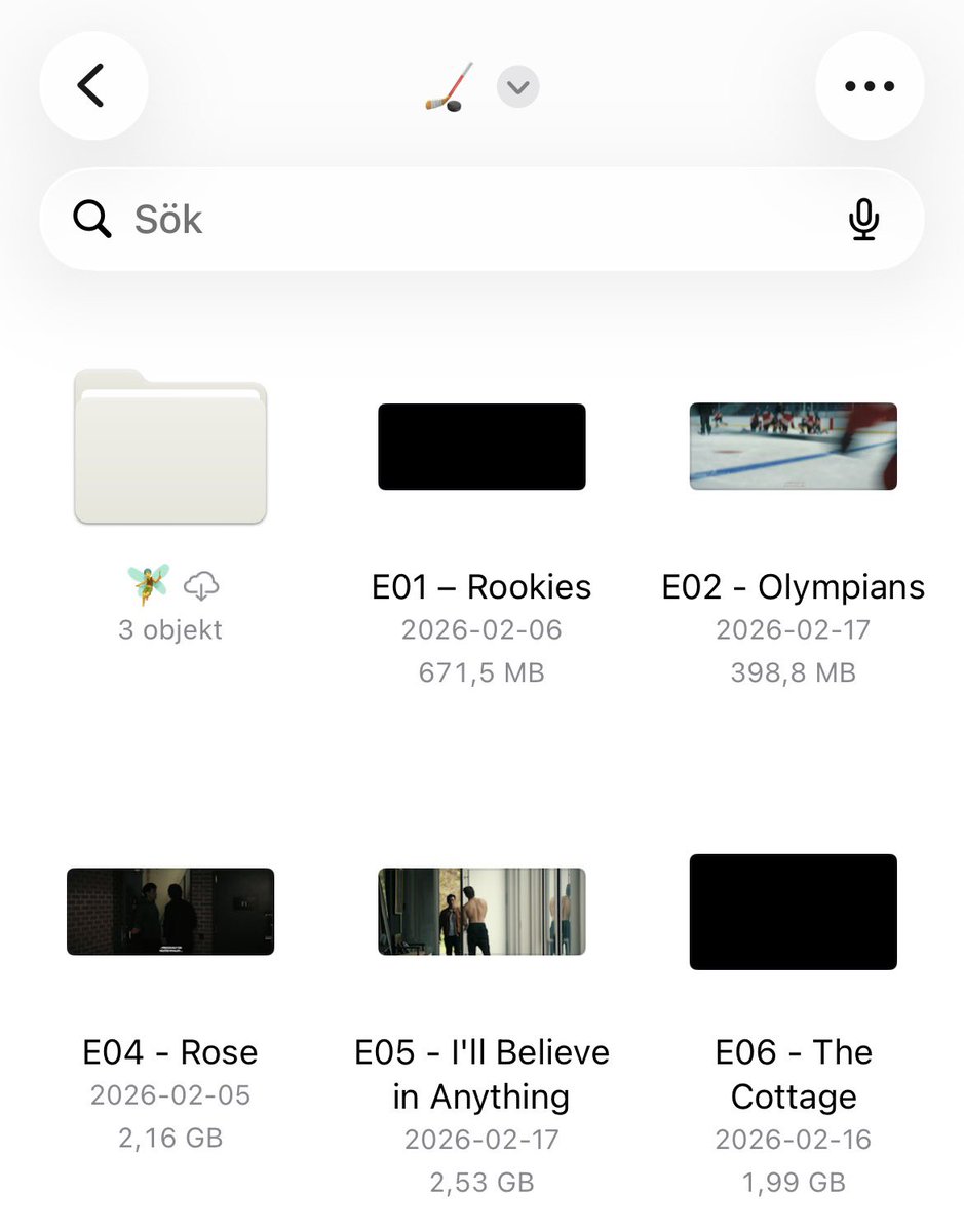 NELLIE 🏒 tweet media