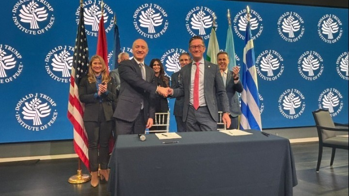 amna_newseng's tweet image. #Shell and #METLEN sign landmark agreement to collaborate in LNG supply and trading 

amna.gr/en/article/972…