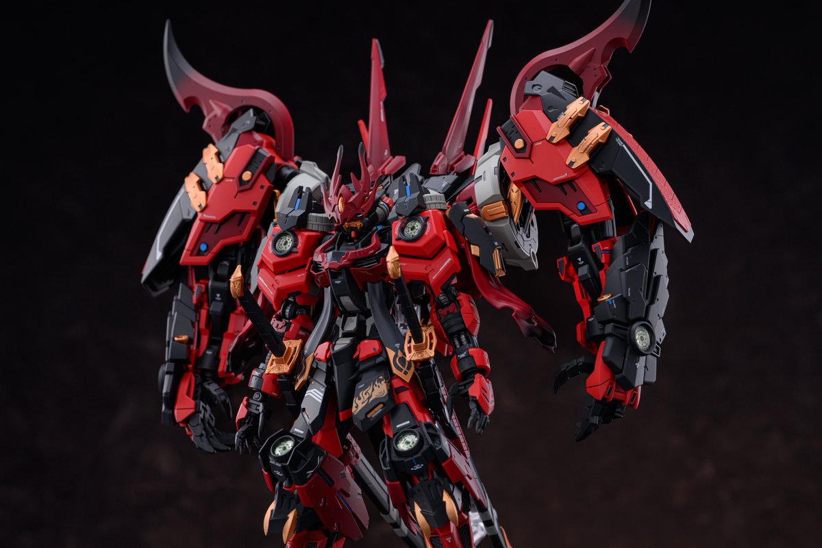 MG 1/100 ガンダム 戦国 アストレイ オリジナルカスタム 塗装済み完成