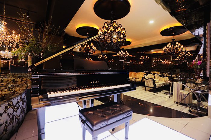 昼職ホス狂い tweet media