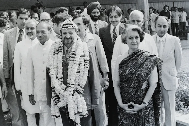 thecaravanindia's tweet photo. Yasser Arafat, the leader of the Palestinian Liberation Organization, visits India in 1980. India was the first non-Arab country to recognise the PLO.

Read the entire report here: https://t.co/KcQahNUFhf https://t.co/Tha2ESudWk