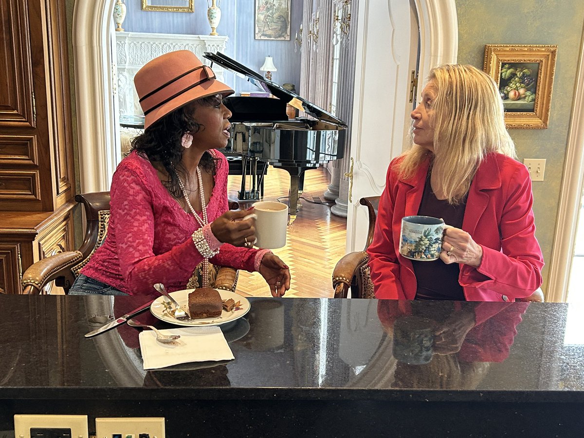 Liz Bonis tweet media