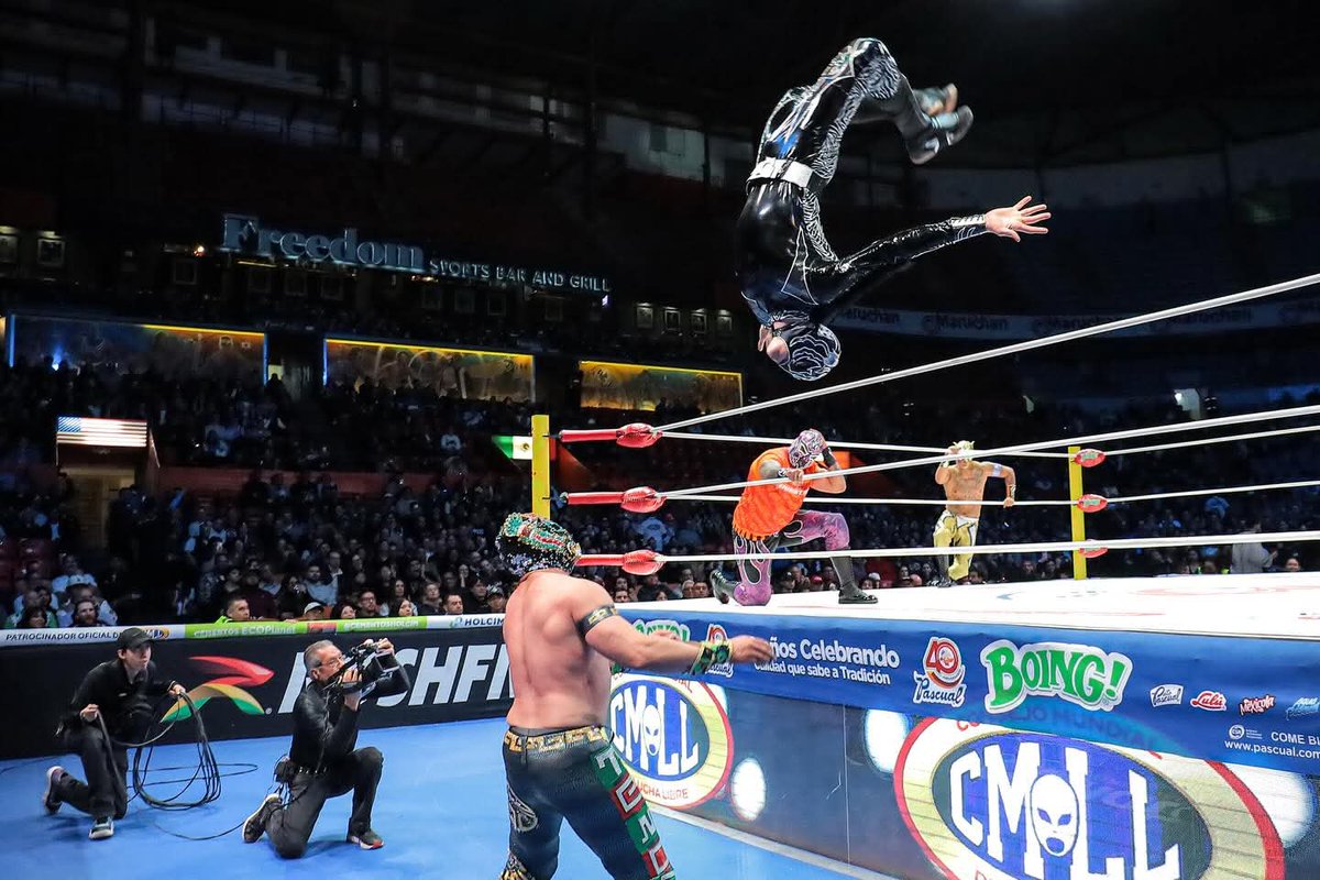 michipro_jp's tweet photo. Pantera Jr. y Psycotic convirtiéndose en la primera escuela finalista del Torneo de Escuelas 2026. 

 #CMLL #LuchaLibre  
#みちのくプロレス https://t.co/ZtkuNMrCi9