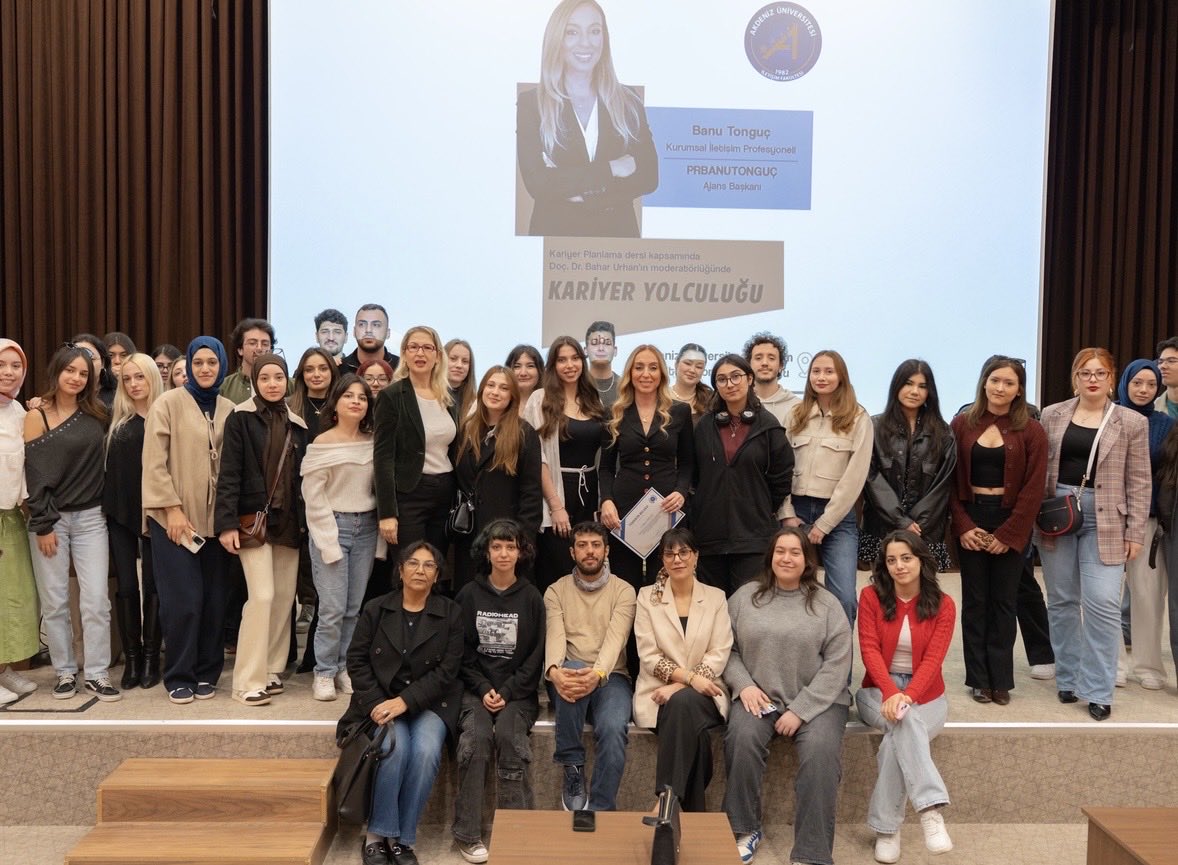 PRBANUTONGUC's tweet photo. Akdeniz Ün. İletişim Fakültesi Kariyer Planlama dersi kapsamında, gerçekleştirilen söyleşide, bir İLEF mezunu olarak iletişim fakültesi öğrencileriyle bir araya gelmek mutluluktu. Doç. Dr. Bahar Urhan’a ve katılım sağlayan tüm genç İLEF’liere teşekkür ederim.@Akdeniziletiim1 https://t.co/X0KXHKM0aj