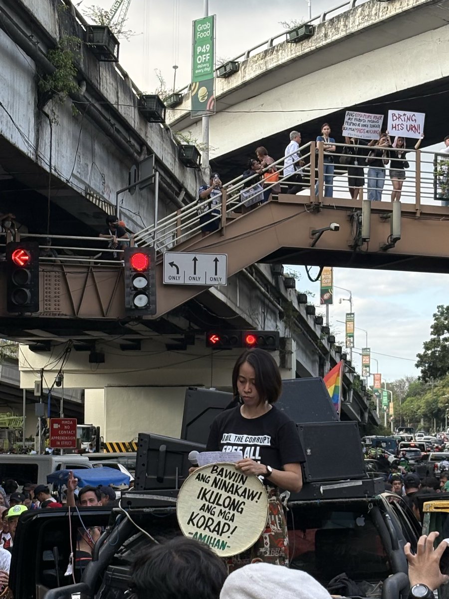 militant tweet media