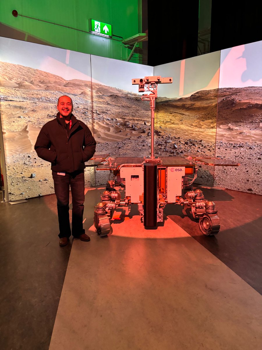 ejrquartz's tweet photo. 👥Touching base🤝Last week, EJR-Quartz’s Radhitya (#InternalCommunications Editor at @esa - #ESOC) and Thomas (Internal Communications #Editor at ESA- #ESRIN) visited ESA’s #ESTEC in Noordwijk for a #comms workshop.📍🚀Swipe through to see the two enjoying a tour of ESTEC.👀 https://t.co/HHndKQpwGN