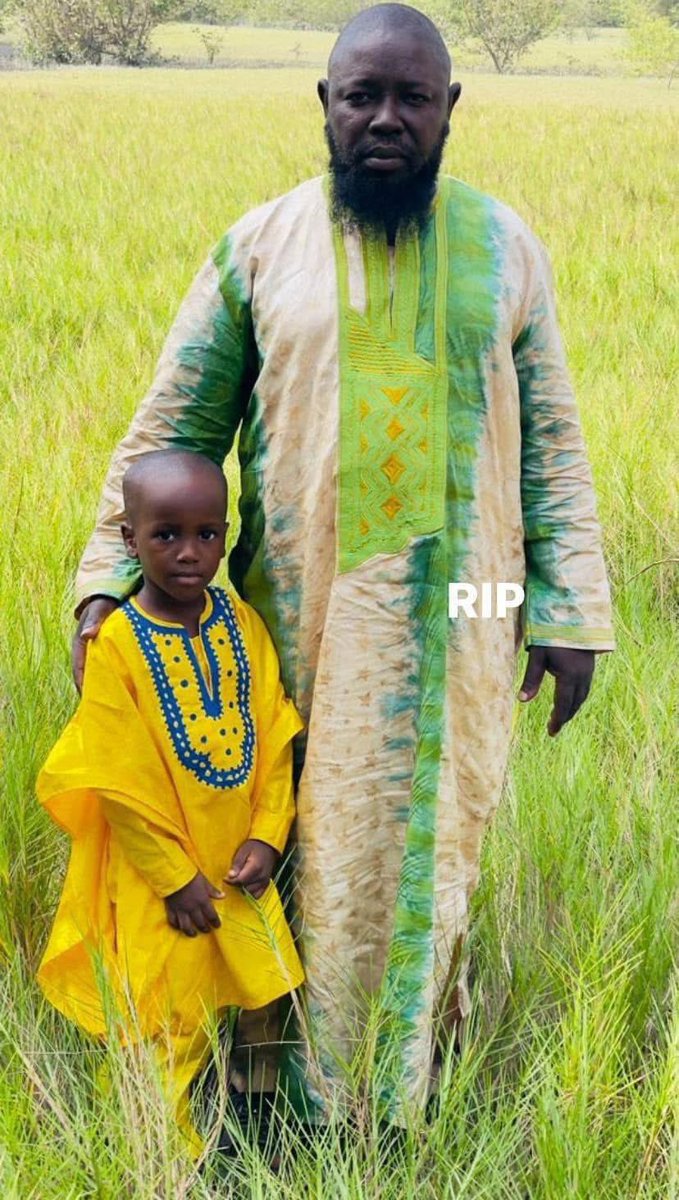 Trois ans déjà. Un gouffre béant. Ton rire s’est tu, Manda Sylla, mais l’écho de ta voix m’habite encore. Parfois, mon bras se tend machinalement vers l’appel qui ne vient plus, et je me heurte à ce silence, lourd et implacable
Que la terre 224, que tu aimais tant, te soit légère