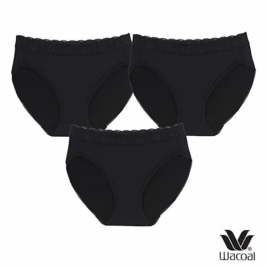 ใครชอบแนวนี้ภายมือให้ยัย wacoal ช่วงนี้มีแต่ขอบลูกไม้แซ่บมากก เวลาซื้อแพ็ค 3 ตัว 5 ตัว ตกตัวละไม่ถึง 100 ใส่สบายเก็บพุงด้วย เสวๆ