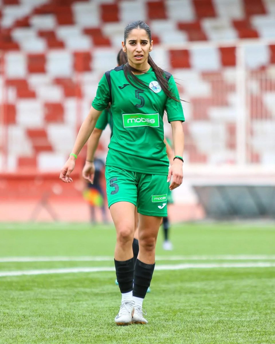 Lesvertes_dz's tweet photo. علواش وسيلة نجمة فوتبول أقبو تستدعى للمنتخب الوطني الأول 🔥🇩🇿

#LesVertes #CFAkbou https://t.co/3Z1wTFgyaU