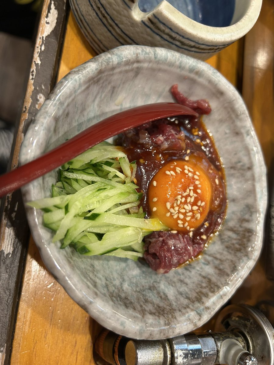 chikidayooooo's tweet photo. もぉ🐂
しょうがないなぁ😗
網だけじゃ満足できないんだろ？
ほれほれ！
肉やで肉🍖 https://t.co/xfX1hCTjfV