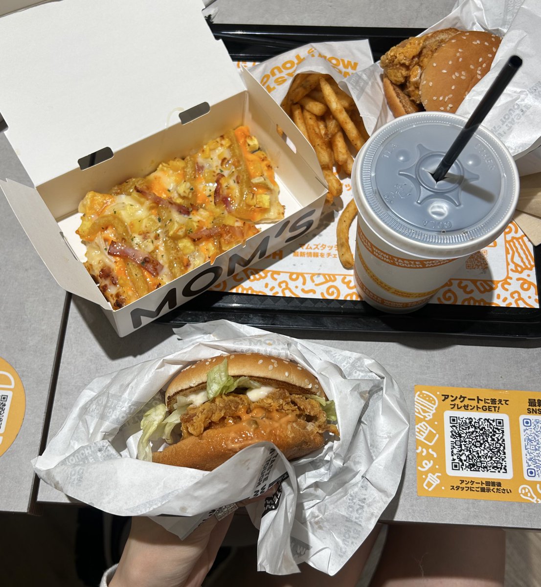 hitomi :::: tweet media