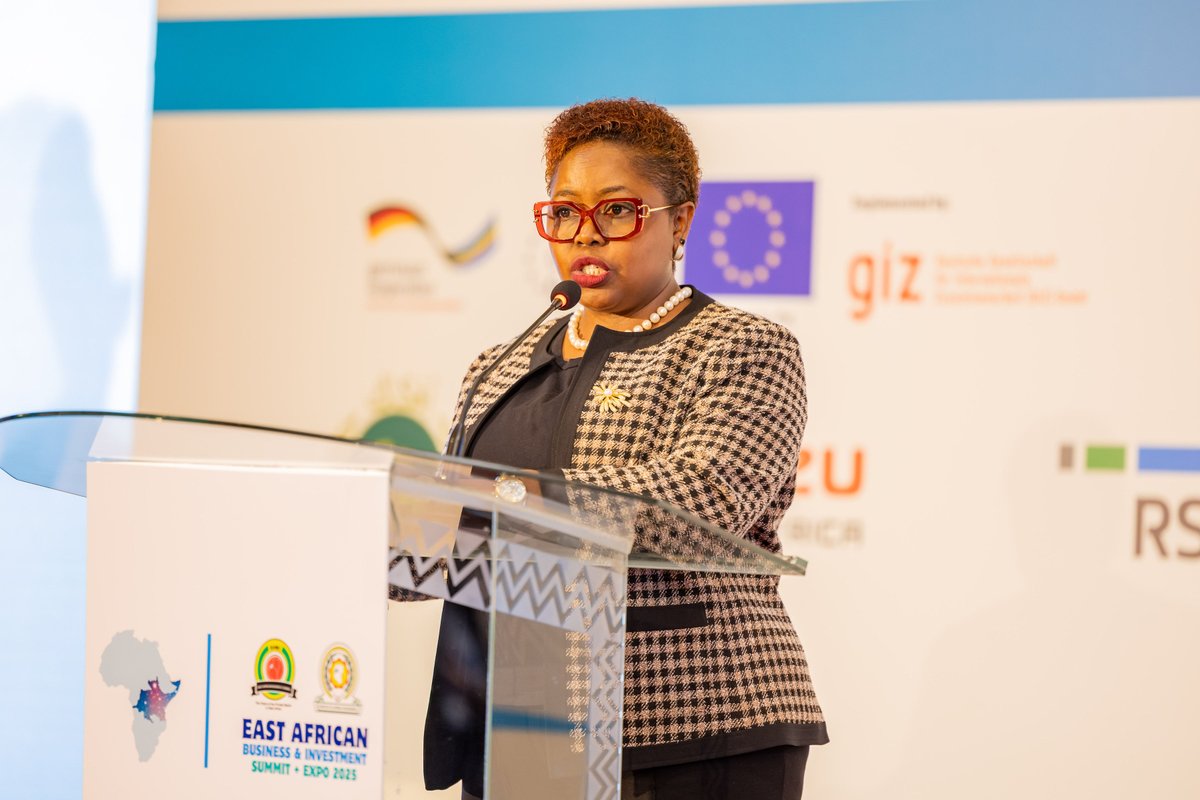 TradeMarkAfrica's tweet photo. TMA joined the East African Business and Investment Summit & Expo 2026 in Nairobi.

Leaders called for full implementation of the Single Customs Territory and removal of non-tariff barriers. With $9 billion locked in trade barriers, reducing friction will unlock regional trade.

#KeepAfricaTrading 

@AnnMbiruru @allenasiimwe @anatariaU @paveen_m  @TrizerOmugar @Shammyelibariki @AnnaNambooze  @HangiMonica