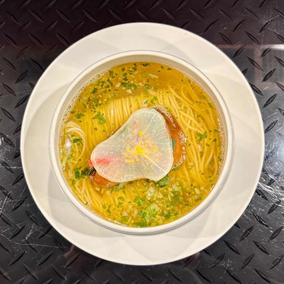 八咫烏 (@yatagarasukudan) / Posts / X