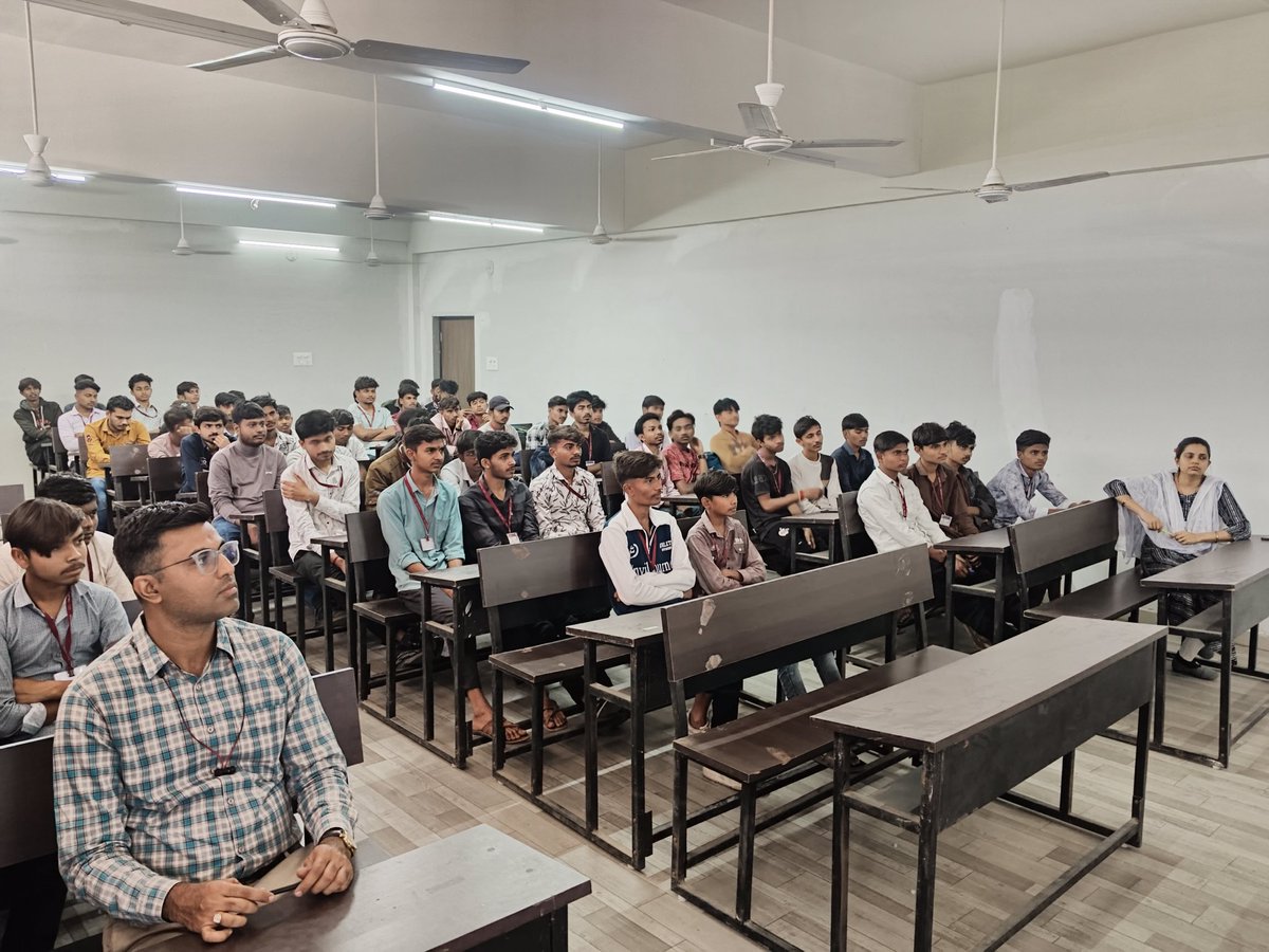 Iplabkheda's tweet photo. Successfully delivered an Intellectual Property Awareness session for ITI students today.Discussed the value of innovation, creativity, and the need to protect ideas through IPR
Encouraging students to become responsible creators and future innovators #IPAwareness # #ViksitBharat https://t.co/xZsgcnHlmn