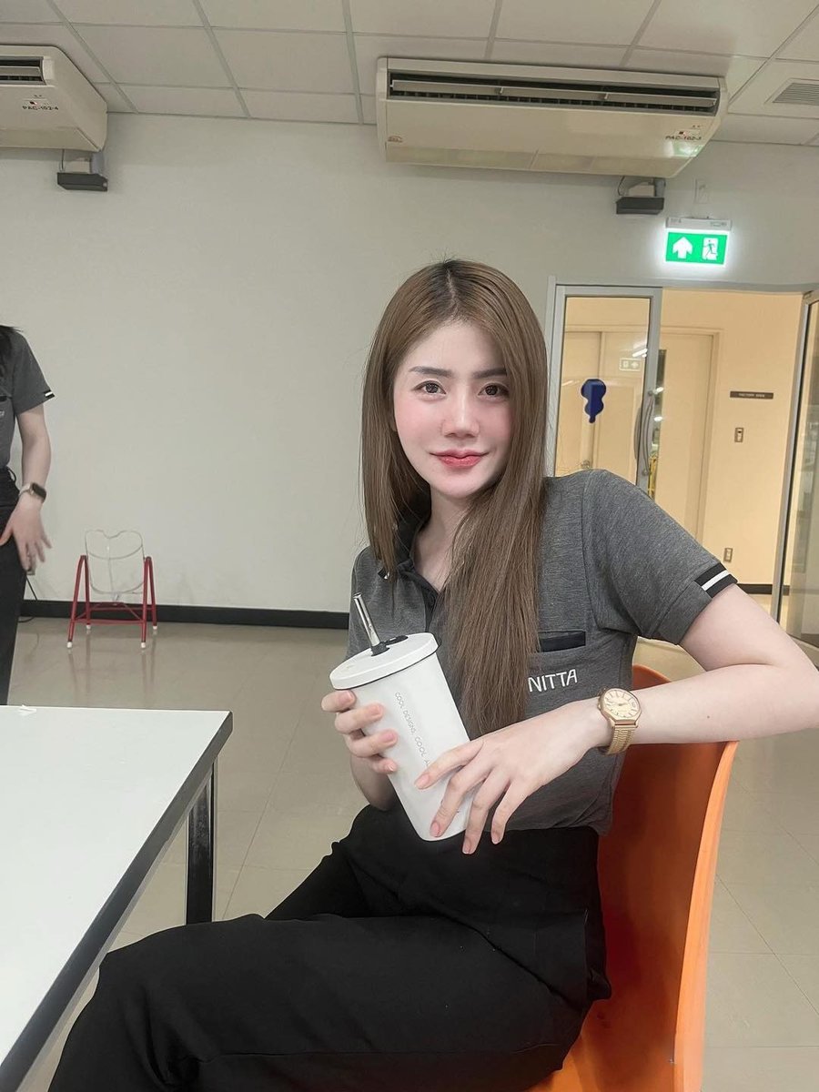 สาวโรงงานแซ่บๆ tweet media