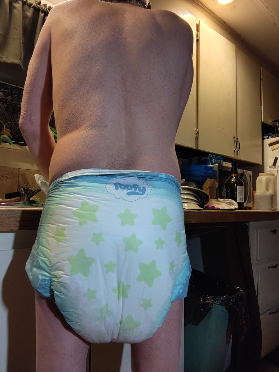 Maine Diaper boy tweet media