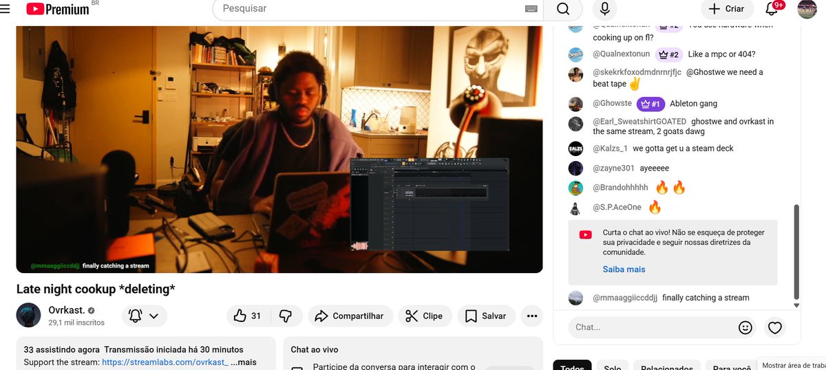 tspaceghost's tweet image. mano ovrkast ao vivaço mexendo nos som dele bicho